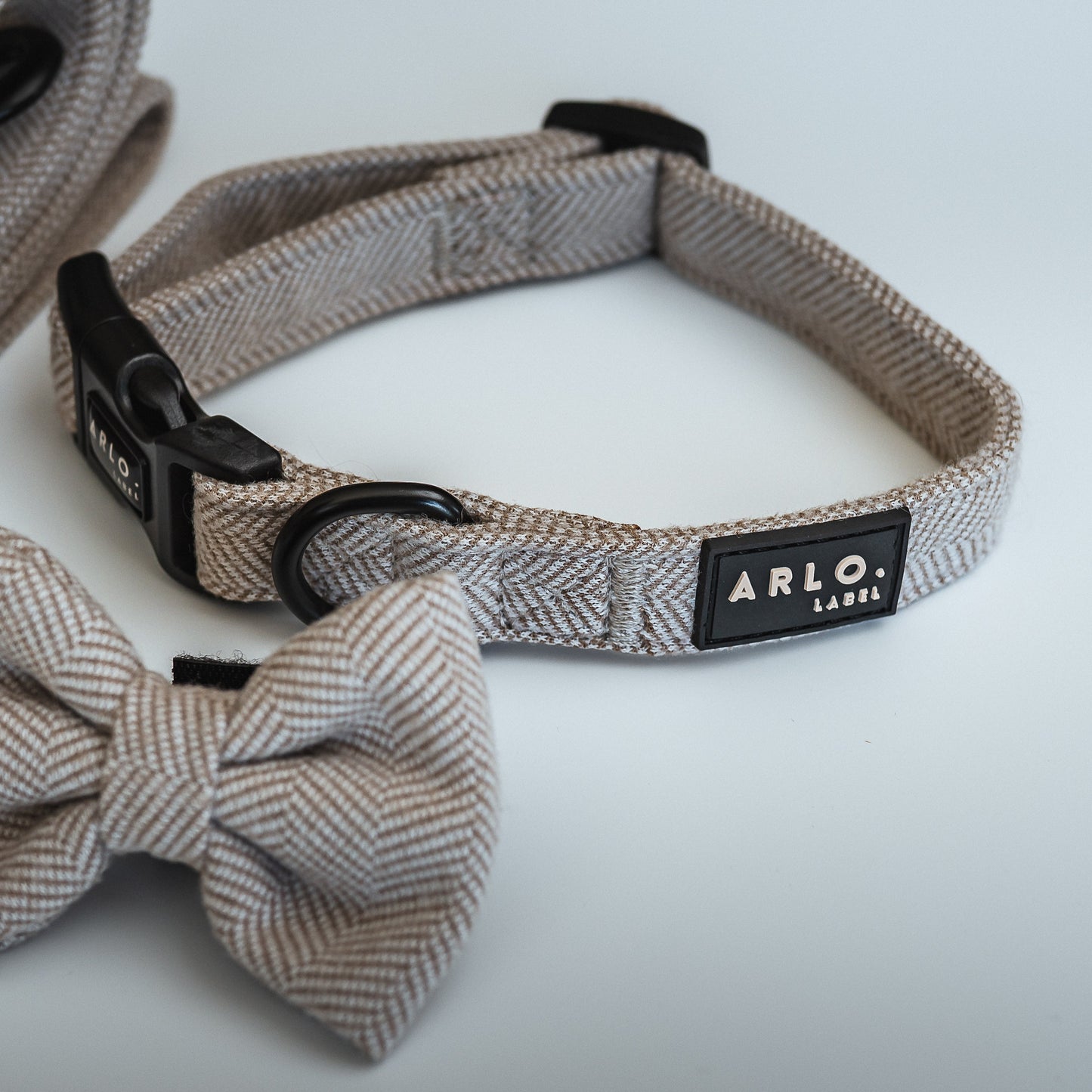 Brown Tweed Collar